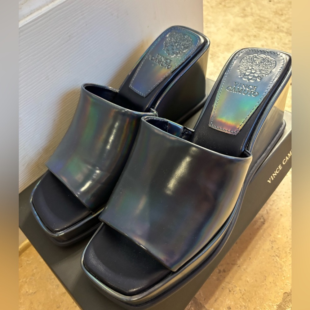 Vince Camuto heels size 9 NEW